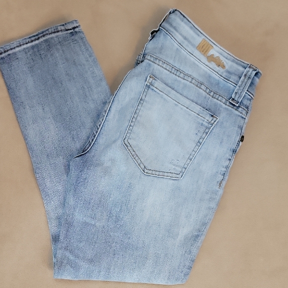 Kut from the Kloth Distressed BARDOT Crop Skinny Boyfriend Jeans Size 4 EUC - Picture 2 of 16